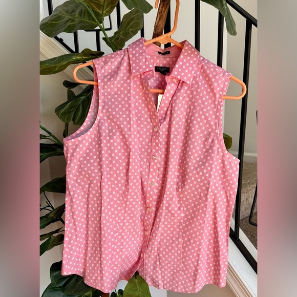 Talbots Pink Star Pattern Sleeveless Button-Down Shirt - Picture 1 of 3